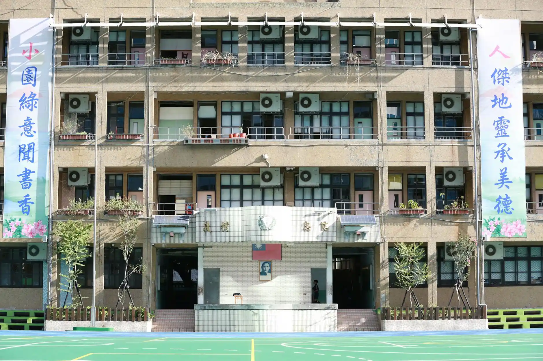 南港高中水痘群聚增至5例 衛生局籲發燒水泡疹者停課7天