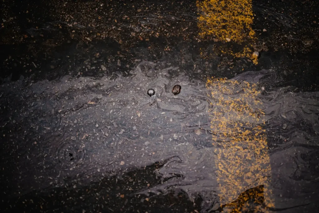 東吳校區遇瞬間豪雨漫淹北市府稱雨小後即退水