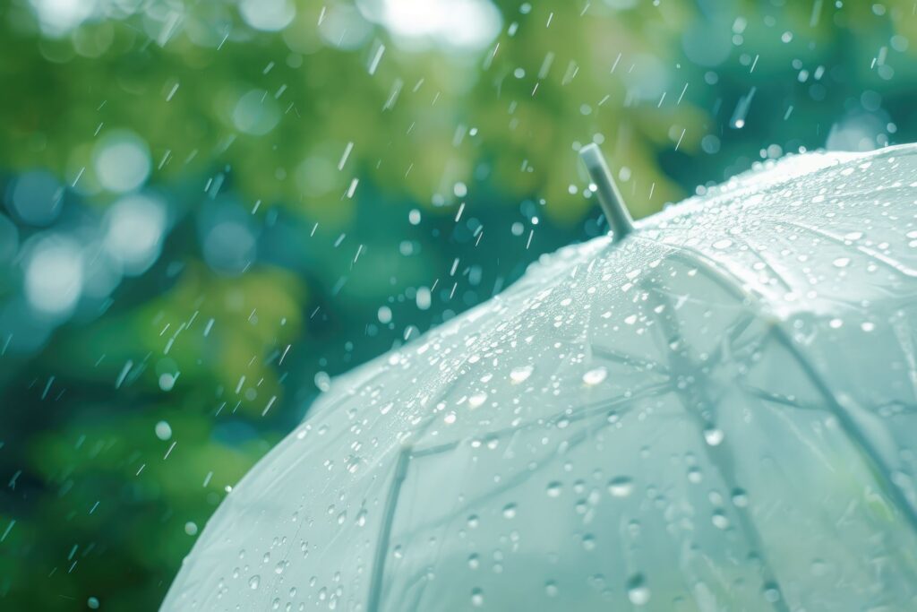 高溫飆37度、午後強降雨連炸兩天　週三起水氣減少轉晴朗