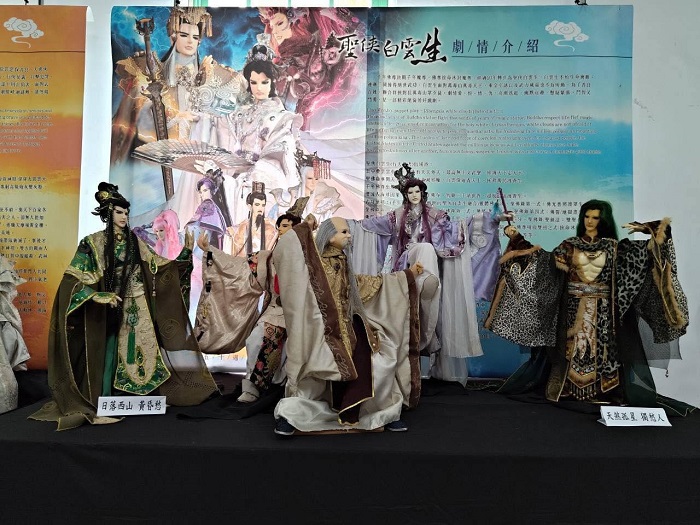 雲林布袋戲館同步推出「廖文和布袋戲五十周年慶-大勇俠系列展」,展出經典作品,帶領民眾認識布袋戲發展。(圖/雲林布袋戲館)