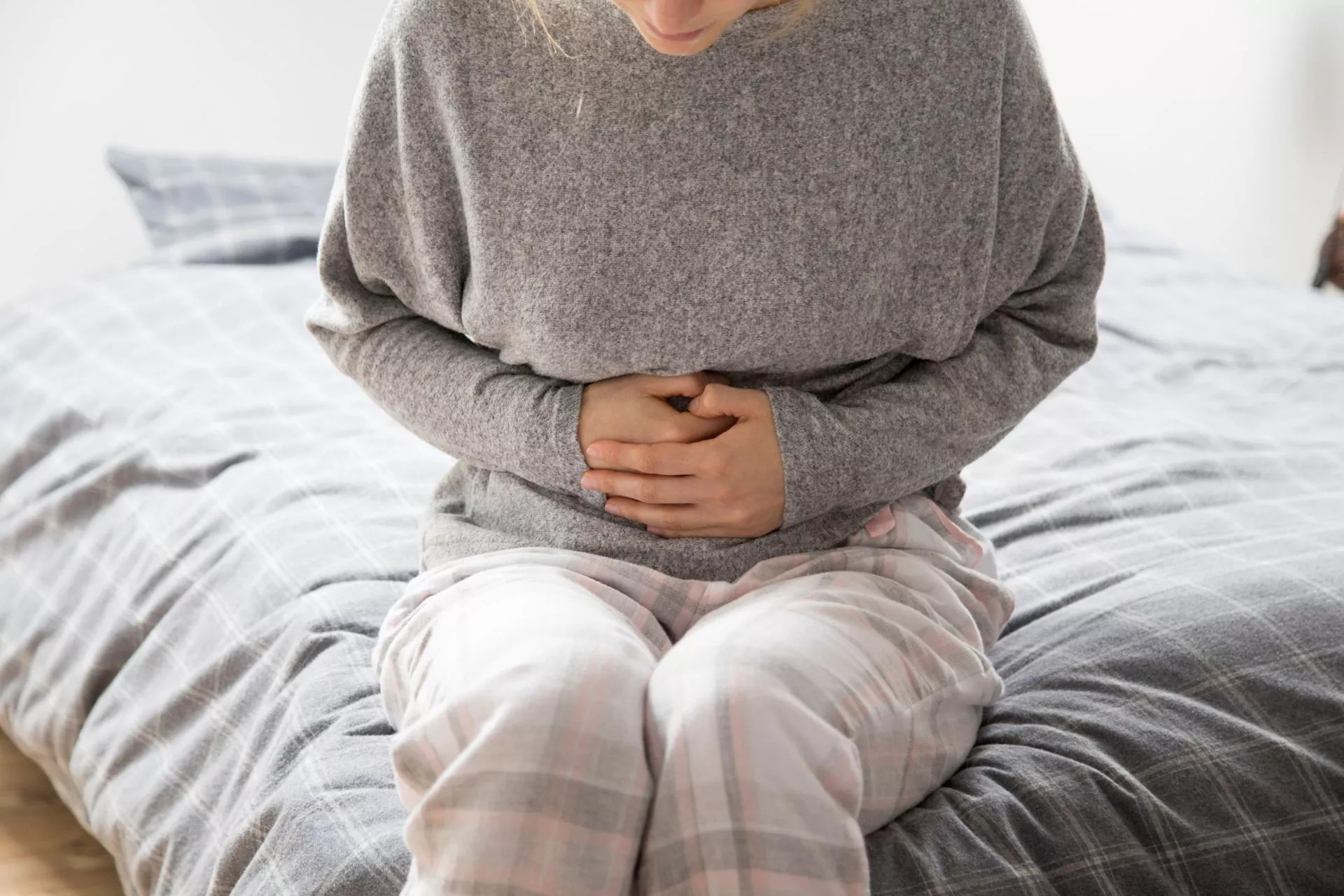 30多歲女首次照大腸鏡驚見腺瘤 醫提醒：沒腹痛、沒血便也別大意
